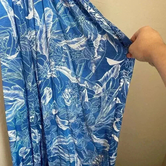 Maaji Floral Print Cover Up Jumpsuit Size Medium - Picture 6 of 16